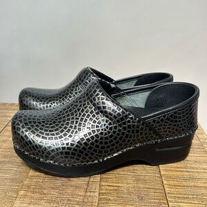 Dansko Professional Leather Clog Shoe, black geometric spot/web EU 36 US 5.5-6